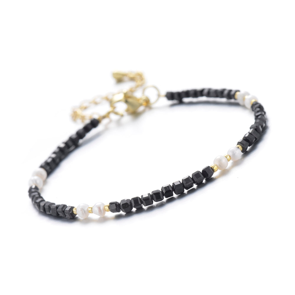 Noa - Black Spinel